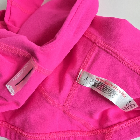 New Free People Movement Never Better Crop V-Neck Hot Pink Tank Top Large NWOT - Picture 8 of 9